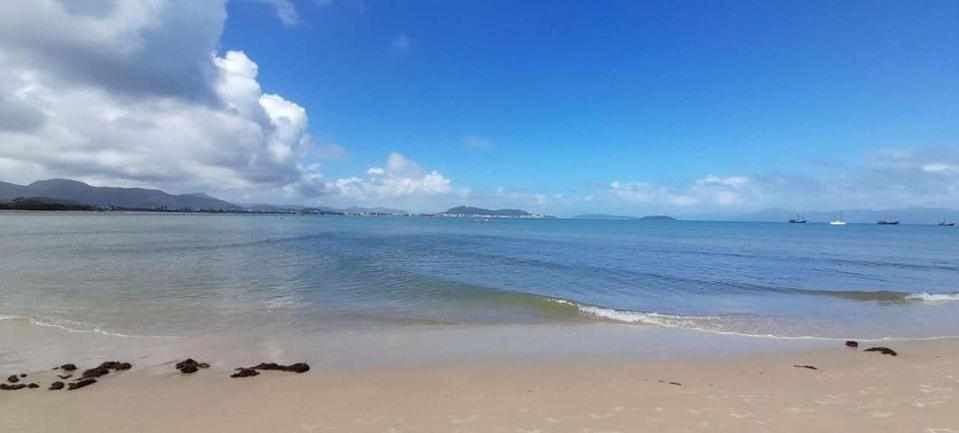 Casa Com 2 Quartos, Para 6 Pessoas Em Ponta Das Canas Villa Florianopolis Bagian luar foto